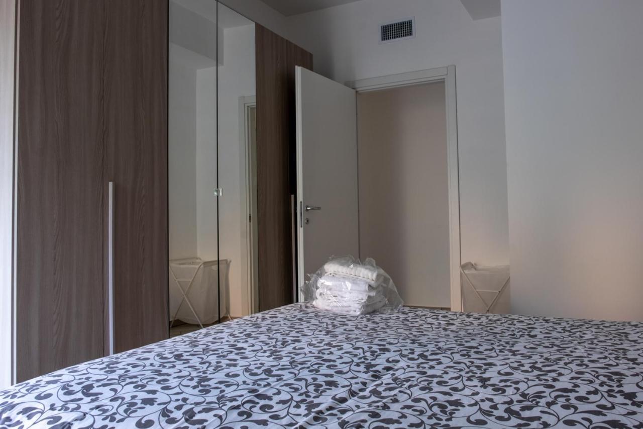 Home Hotel Сенаго Экстерьер фото